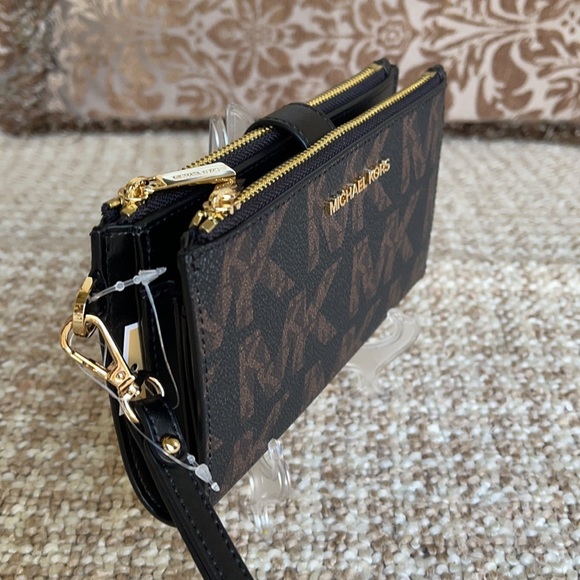 MICHAEL KORS LARGE DOUBLE ZIP WRISTLET WALLET - Picture 14 of 16